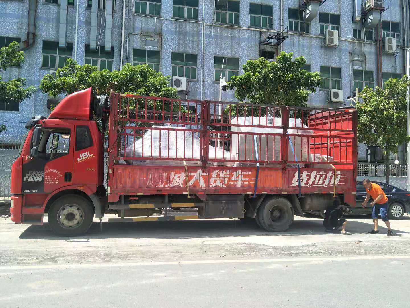 恭賀威利特絲印機成功交貨中山市木林森股份有限公司